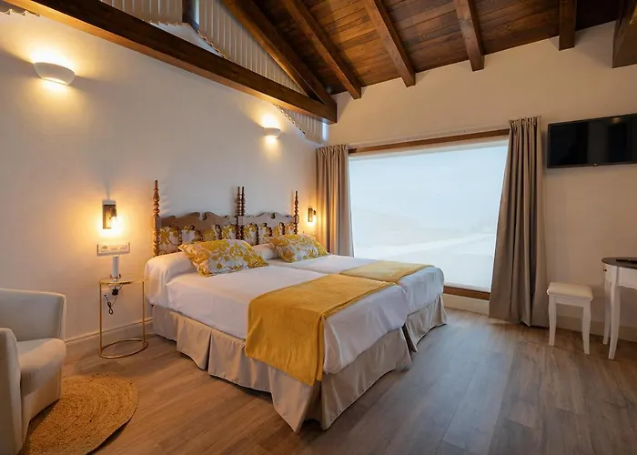 Rural La Sobreisla Hotel 3*