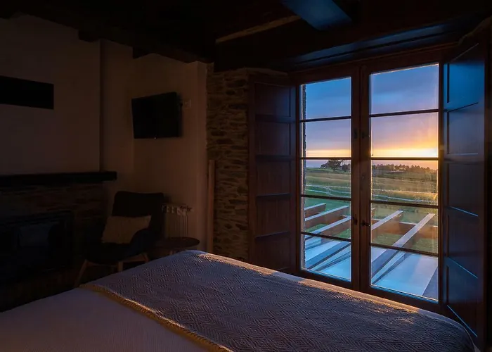 Rural La Sobreisla 3*